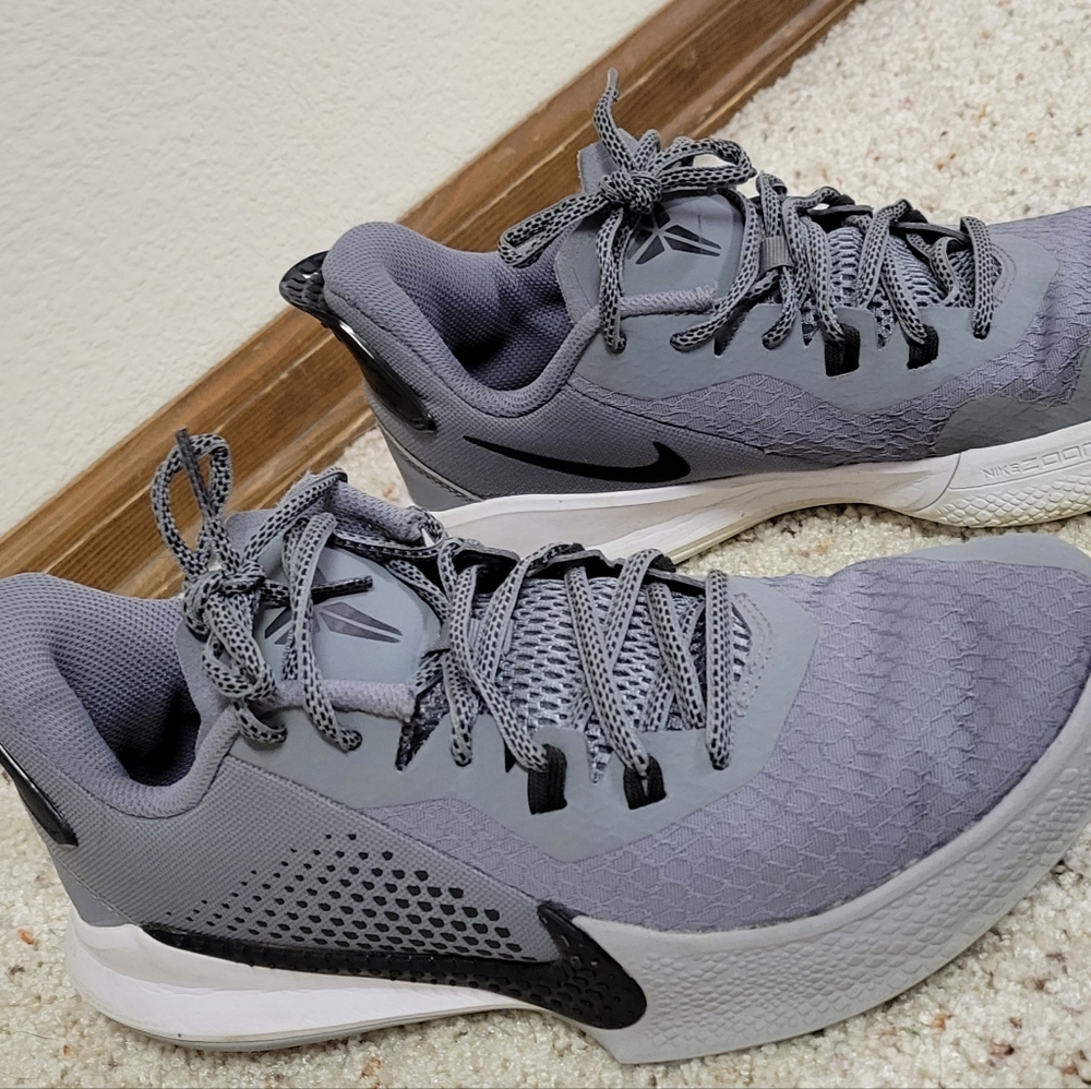 MENS NIKE MAMBA FURY KOBE TB COOL GREY-BLACK-WOLF GREY size 7